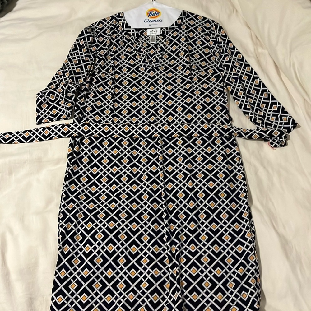 Adorable tunic dress with belt